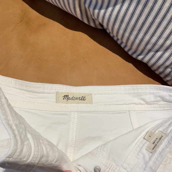 Madewell Stretch Denim A-Line Mini Skirt in Tile White: Button-Front Edition - Picture 6 of 9